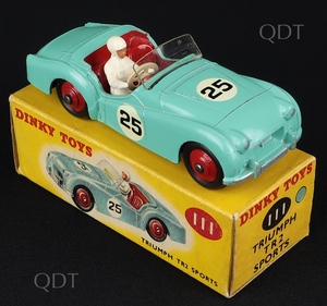Dinky toys 111 triumph tr2 sports cc48