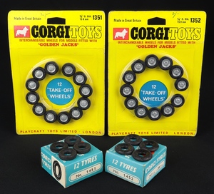 Corgi toys 1351 tyres j600
