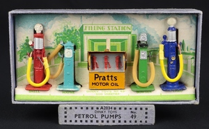 Dinky toys gift set 49 petrol pumps pratts cc243
