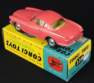 Corgi Toys 228 Volvo P1800 - QDT