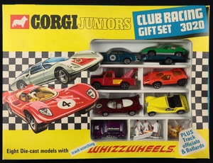 Corgi juniors 3020 club racing gift set cc565