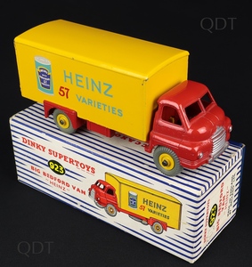 Dinky toys 923 big bedford van heinz cc664