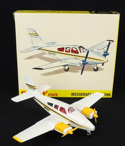 Dinky toys 715 beechcraft c55 baron cc718