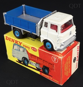 Dinky toys 434 bedford tk tipper cc944a front