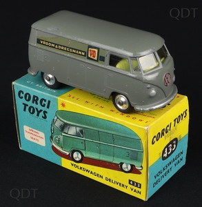 Corgi toys 433 volkswagen delivery van dd75 front