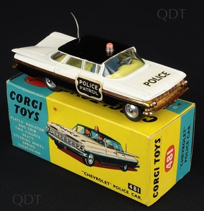 Corgi toys 481 chevrolet police car dd93 front
