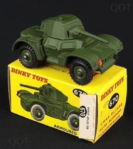 Dinky toys 670 armoured car matte dd215 front