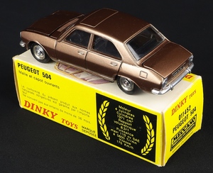French dinky spain 011452 peugeot 504 dd382 back