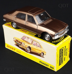 French dinky spain 011452 peugeot 504 dd382 front