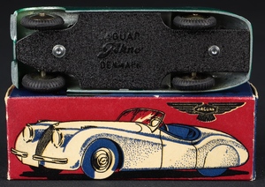 Tekno models 801 jaguar dd420 base