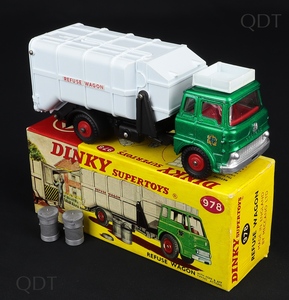 Dinky toys 978 refuse wagon dd431 front