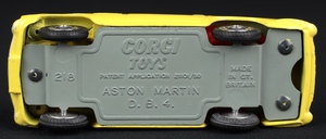 Corgi toys 218 aston martin db4 dd451 base