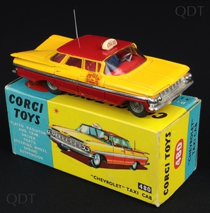 Corgi toys 480 chevrolet taxi cab dd452 front