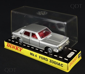 Dinky toys 164 mk 4 ford zodiac dd488 front