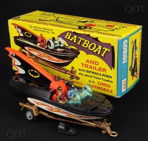 Corgi toys 107 batboat 1st issue dd500 front