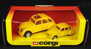 Corgi toys twin pack 1358 james bond 2cv little large dd509 front