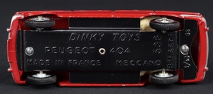 French dinky toys 536 peugeot 404 trailer dd515 base