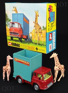 Corgi toys 503 circus giraffe transporter dd526 front