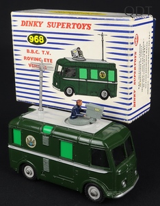 Dinky supertoys 968 bbc tv roving eye vehicle cc806 front