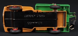 Dinky toys 25x breakdown lorry cc814 base