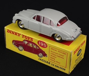 Dinky toys 195 jaguar 3.4 saloon cc819 back