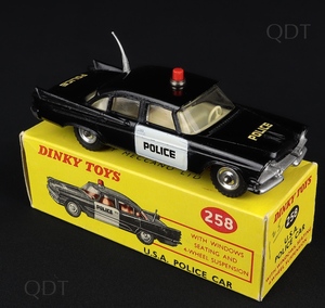 Dinky toys 258 usa police car dodge sedan dd614 front