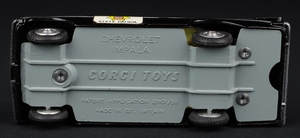 Corgi toys 223 chevrolet state patrol d653 base