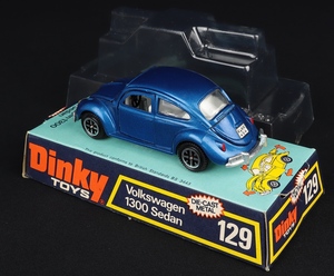 Dinky toys 129 volkswagen 1300 sedan dd672 back