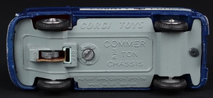 Corgi toys 464 county police commer van dd702 base