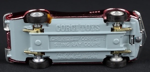 Corgi toys 300 chevrolet corvette dd725 base