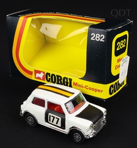 Corgi toys 282 mini cooper dd726 front
