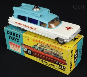 Corgi toys 437 superior ambulance dd774 front