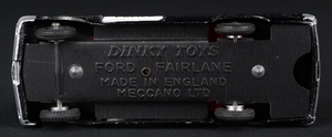 Dinky toys 258 usa police car dd776 base