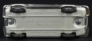 Corgi toys 310 chevrolet corvette sting ray dd815 base