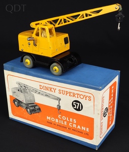 Dinky supertoys 571 coles mobile crane dd863 front