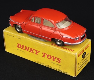 French dinky toys 547 panhard pl17 dd877 back