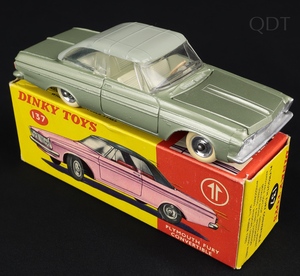 Dinky toys 137 plymouth fury convertible dd921 front