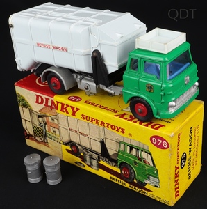 Dinky toys 978 refuse wagon dd930 front