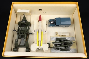 Corgi toys gift set 4 bloodhound guided missile set dd945 contents