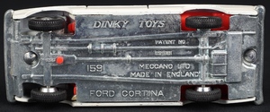 Dinky toys 159 ford cortina de luxe dd976 base