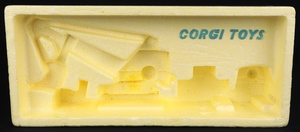 Corgi toys gift set 27 machinery carrier cub shovel dd992 polystyrene box