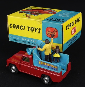 Corgi toys 487 chipperfields landrover circus parade vehicle ee37 back