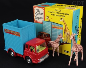 Corgi toys 503 circus giraffe transporter ee38 front