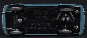 Corgi toys 352 raf staff car standard vanguard ee40 base