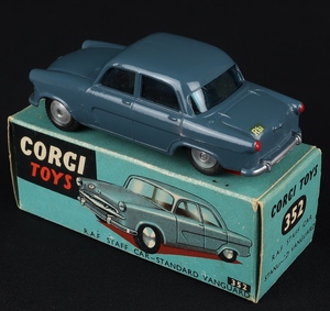 Corgi toys 352 raf staff car standard vanguard ee40 back