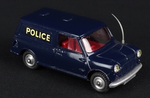 Corgi toys 448 police mini van dog ee59 car