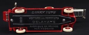 French dinky supertoys 899 delahaye turntable fire engine ee162 base