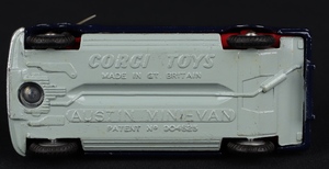 Corgi toys 448 bmc mini police van tracker dog ee189 base