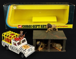 Corgi toys gift set 8 lions longleat ee190 front