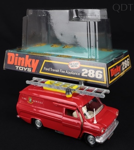 Dinky toys 286 ford transit fire appliance ee218 front